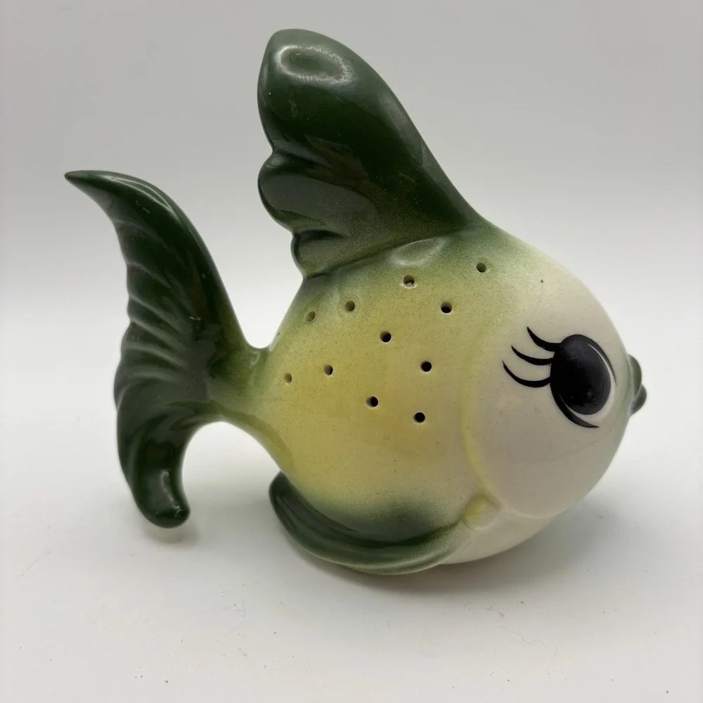 Vtg MCM Ceramic Anthropomorphic Green Yellow Fish Appetizers‎ Toothpick Holder